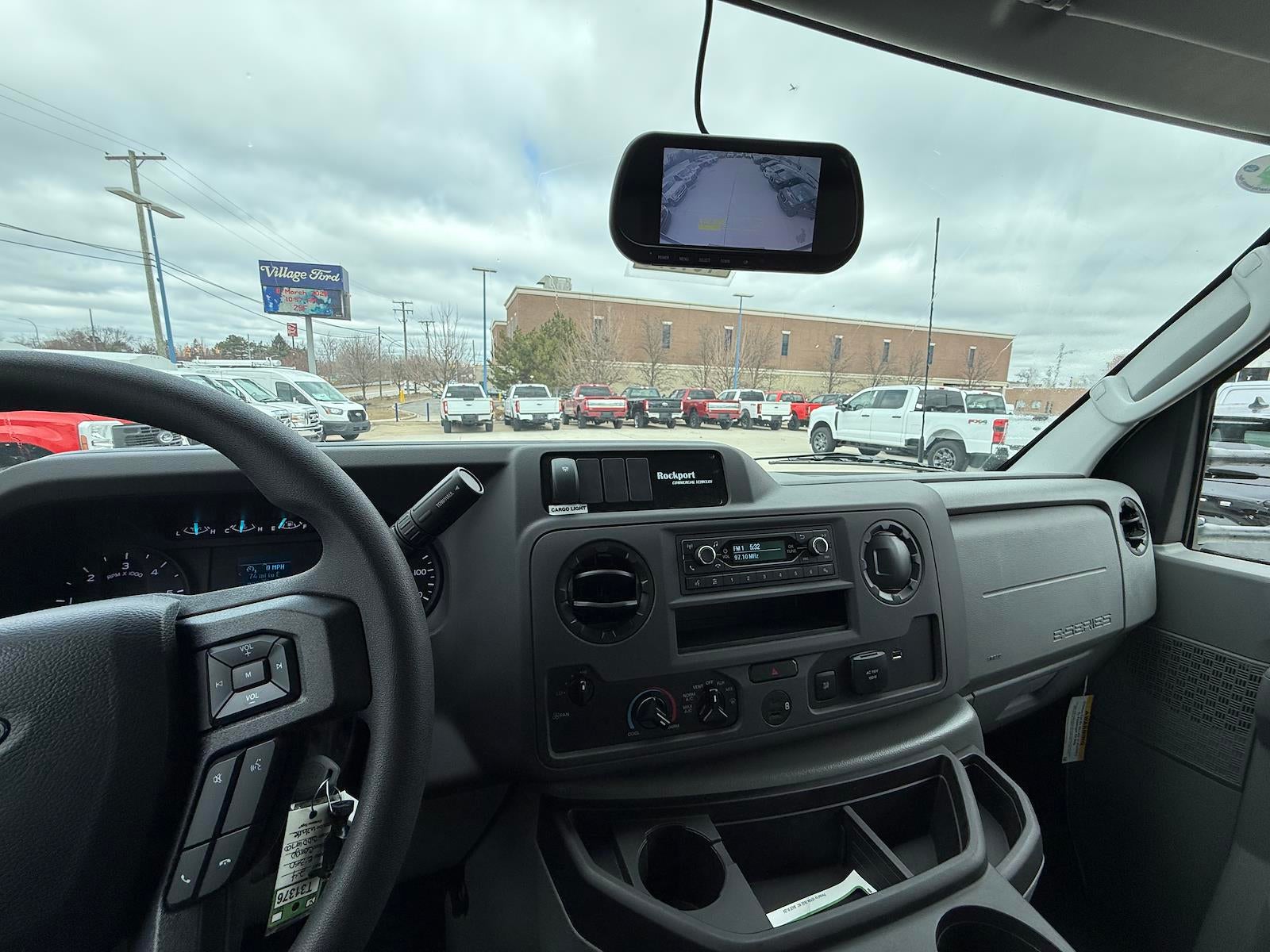 2025 Ford E-350 Base