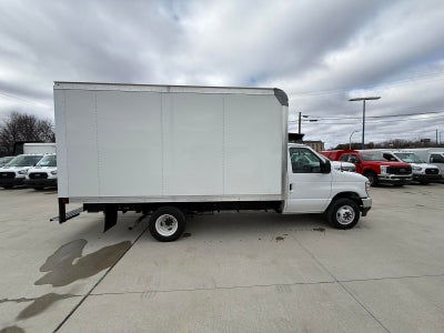 2025 Ford E-350 Base