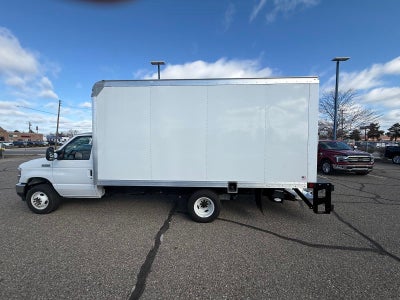 2025 Ford E-350 Base