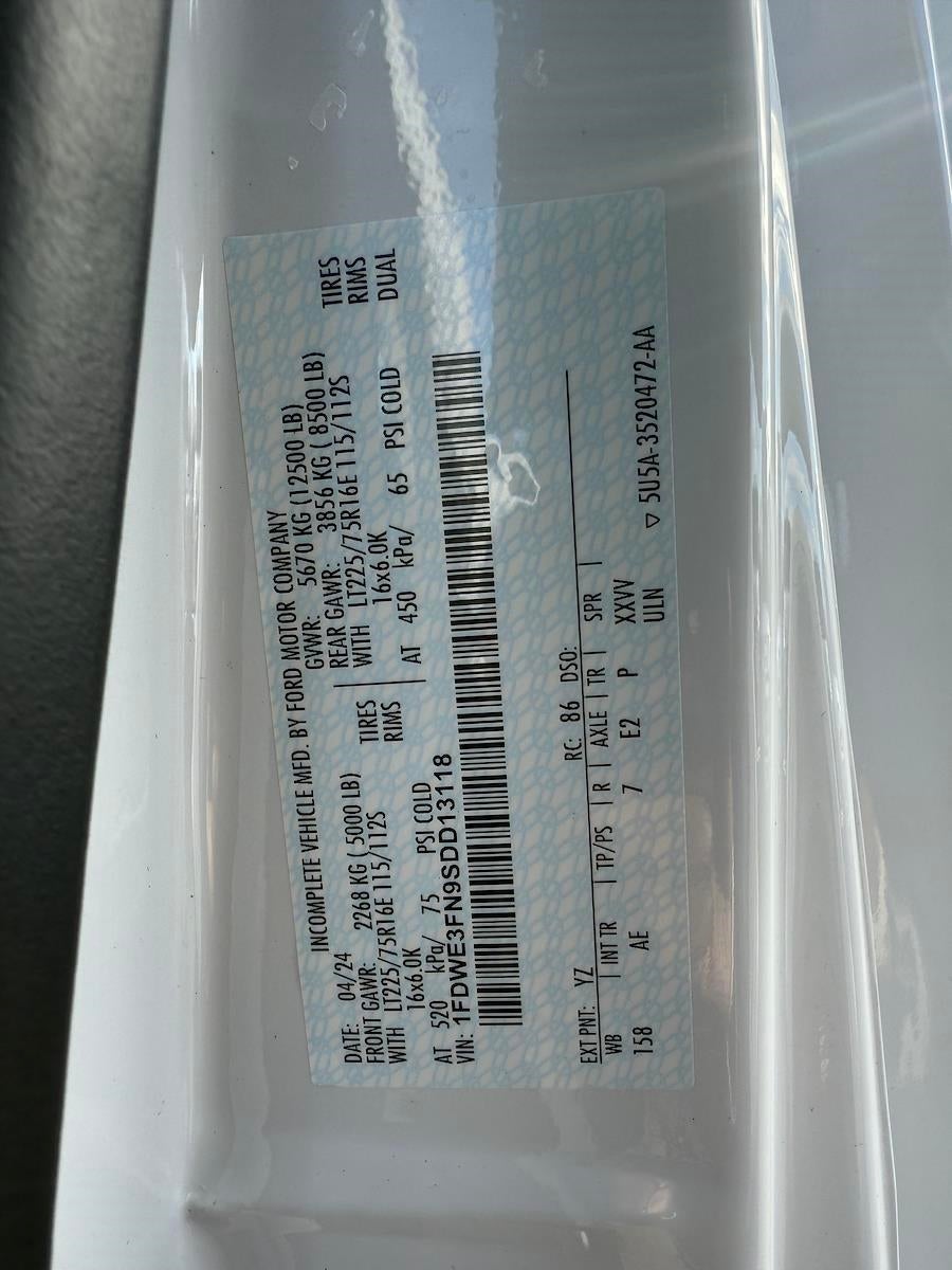 2025 Ford E-350 Base