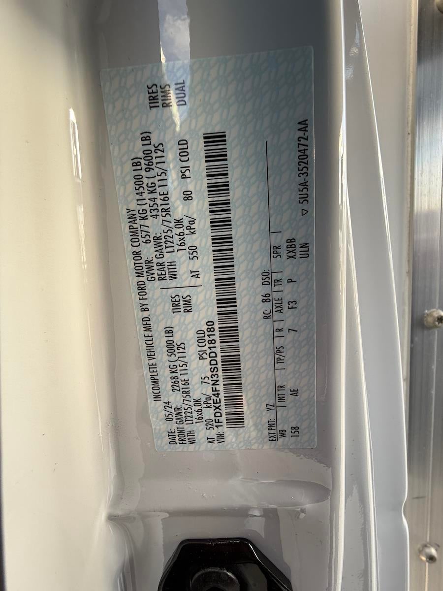 2025 Ford E-450 Base