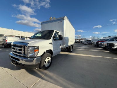 2025 Ford E-450 Base