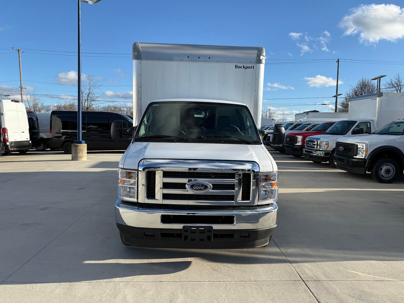 2025 Ford E-450 Base