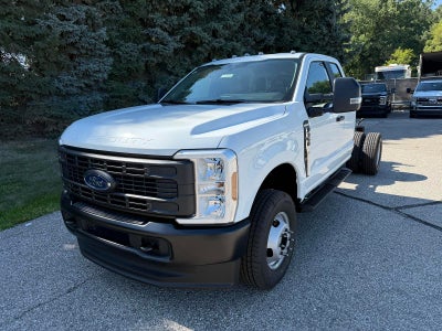 2025 Ford Super Duty F-350 DRW XL