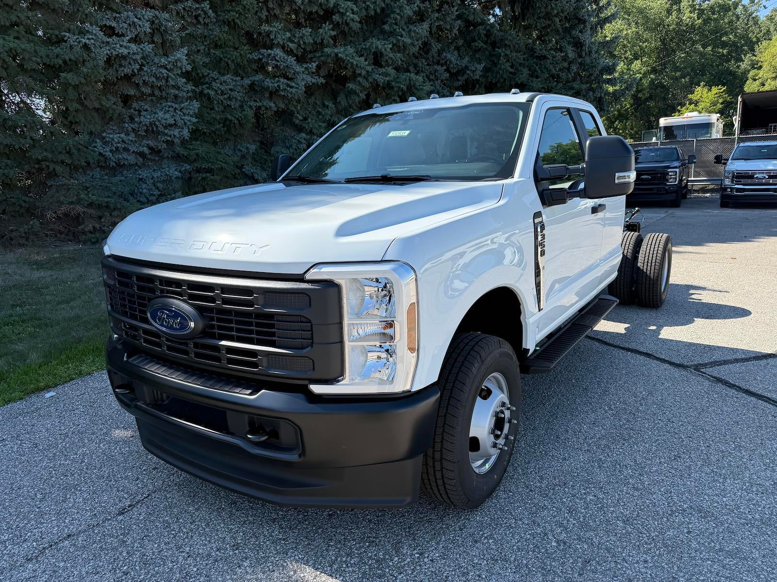 2025 Ford Super Duty F-350 DRW XL