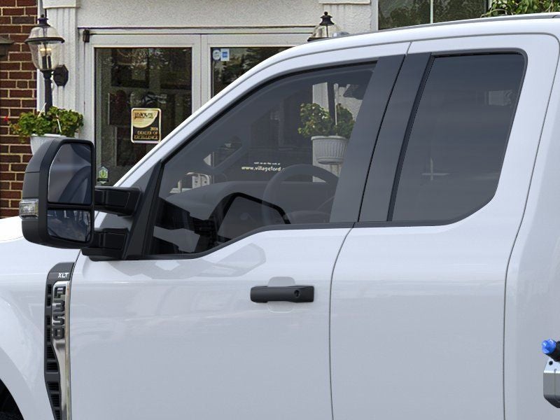 2025 Ford F-350SD XLT DRW