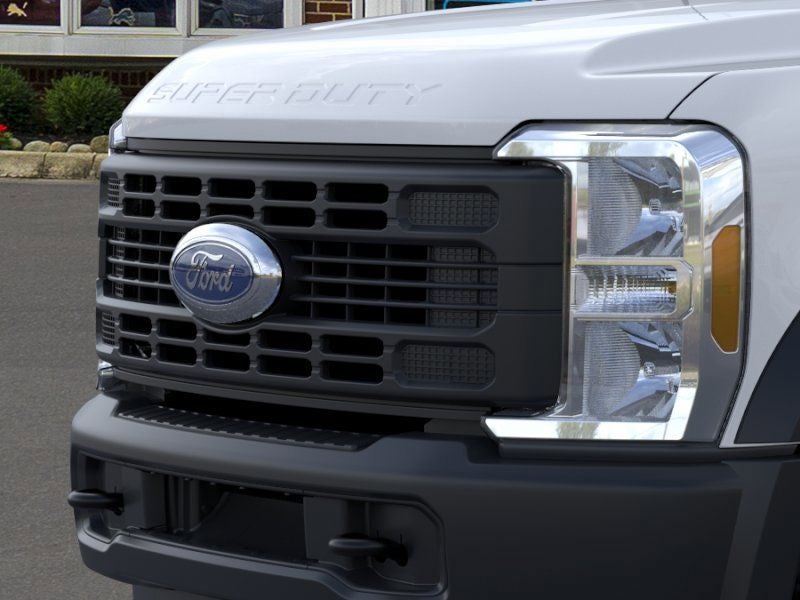 2025 Ford F-600SD XL