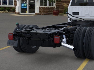 2025 Ford F-600SD XL