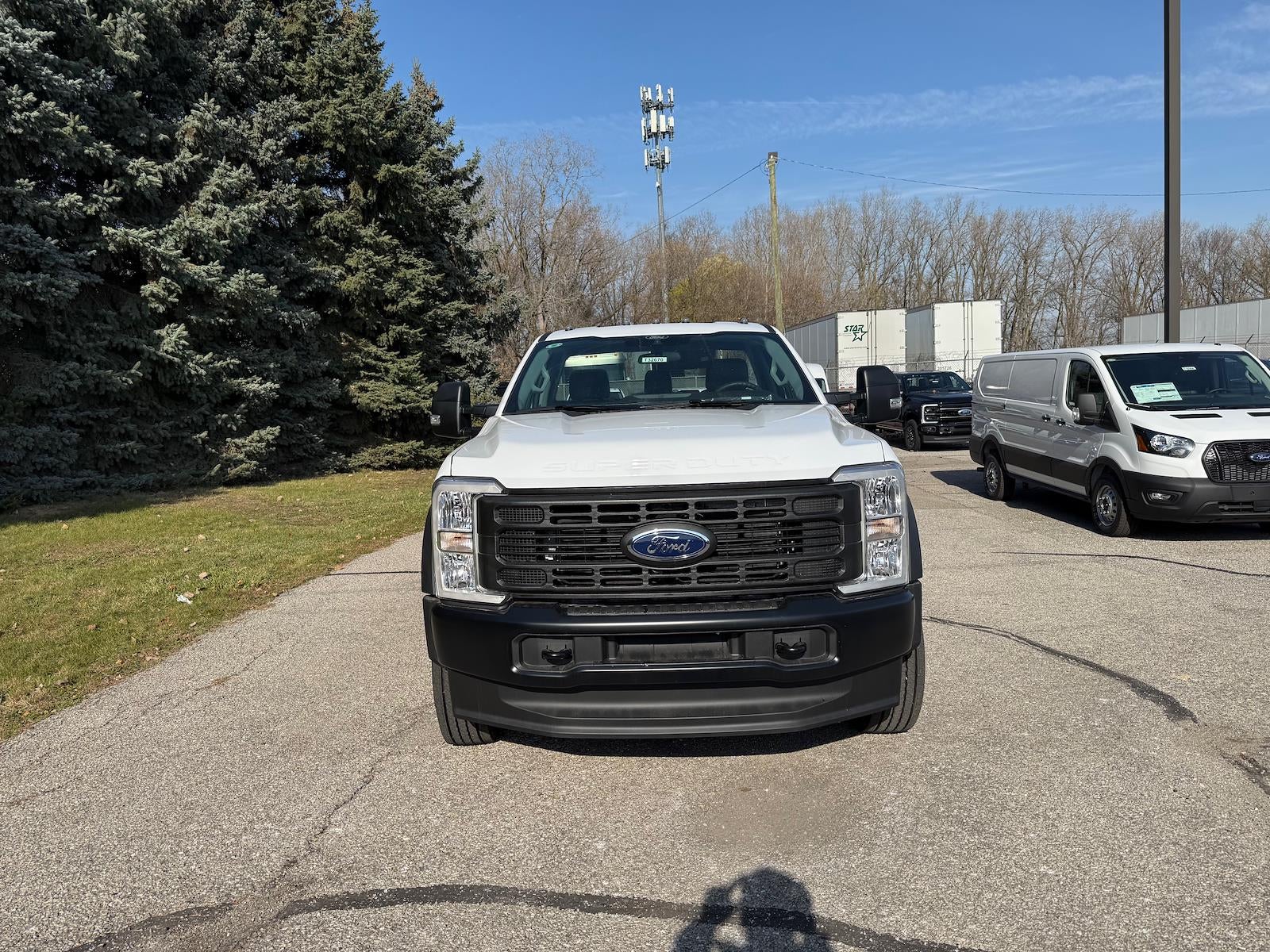 2025 Ford Super Duty F-600 DRW XL