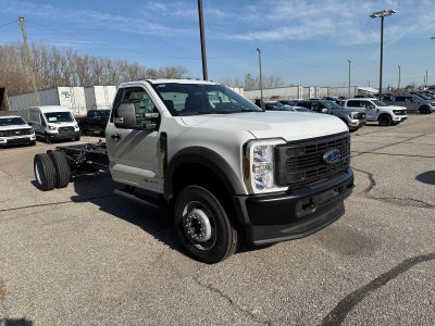 2025 Ford Super Duty F-600 DRW XL