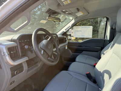 2025 Ford Super Duty F-600 DRW XL