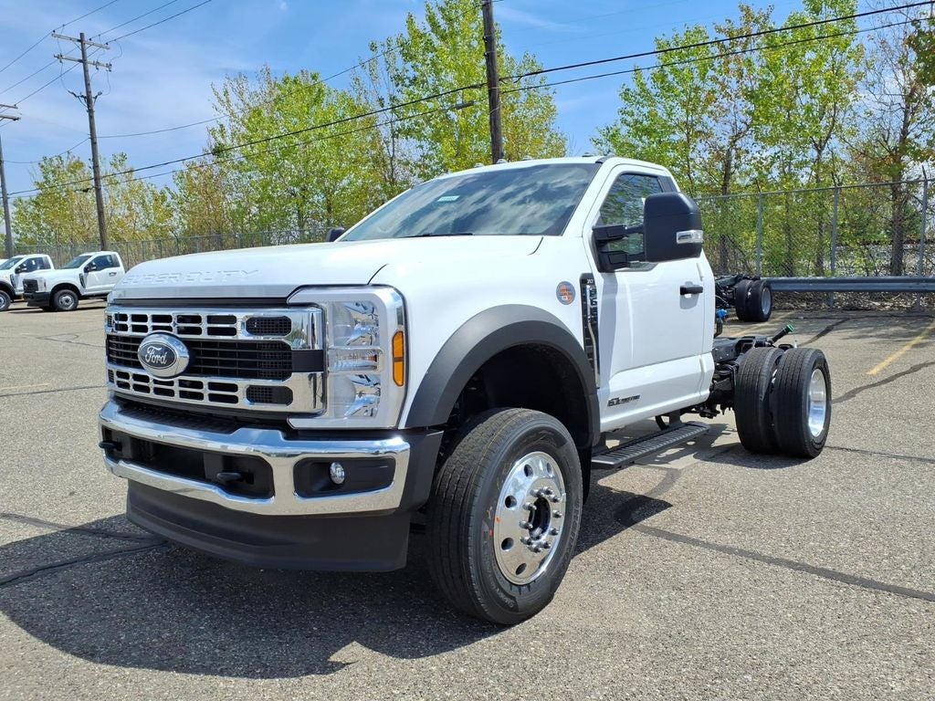 2026 Ford F-600 XLT 4x4 Regular Cab 145-In DRW's photo