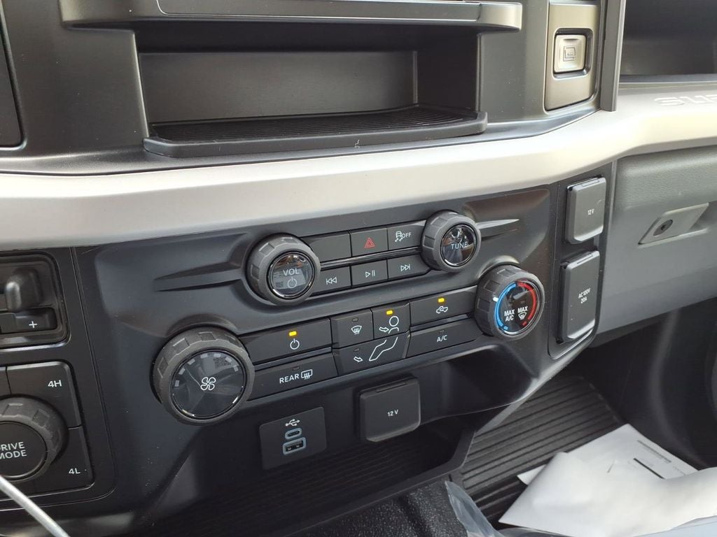2026 Ford F-600SD XLT