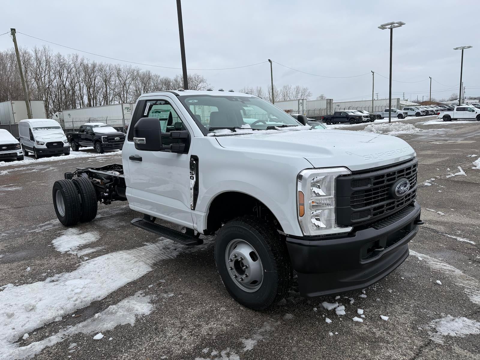 2026 Ford Super Duty F-350 DRW XL