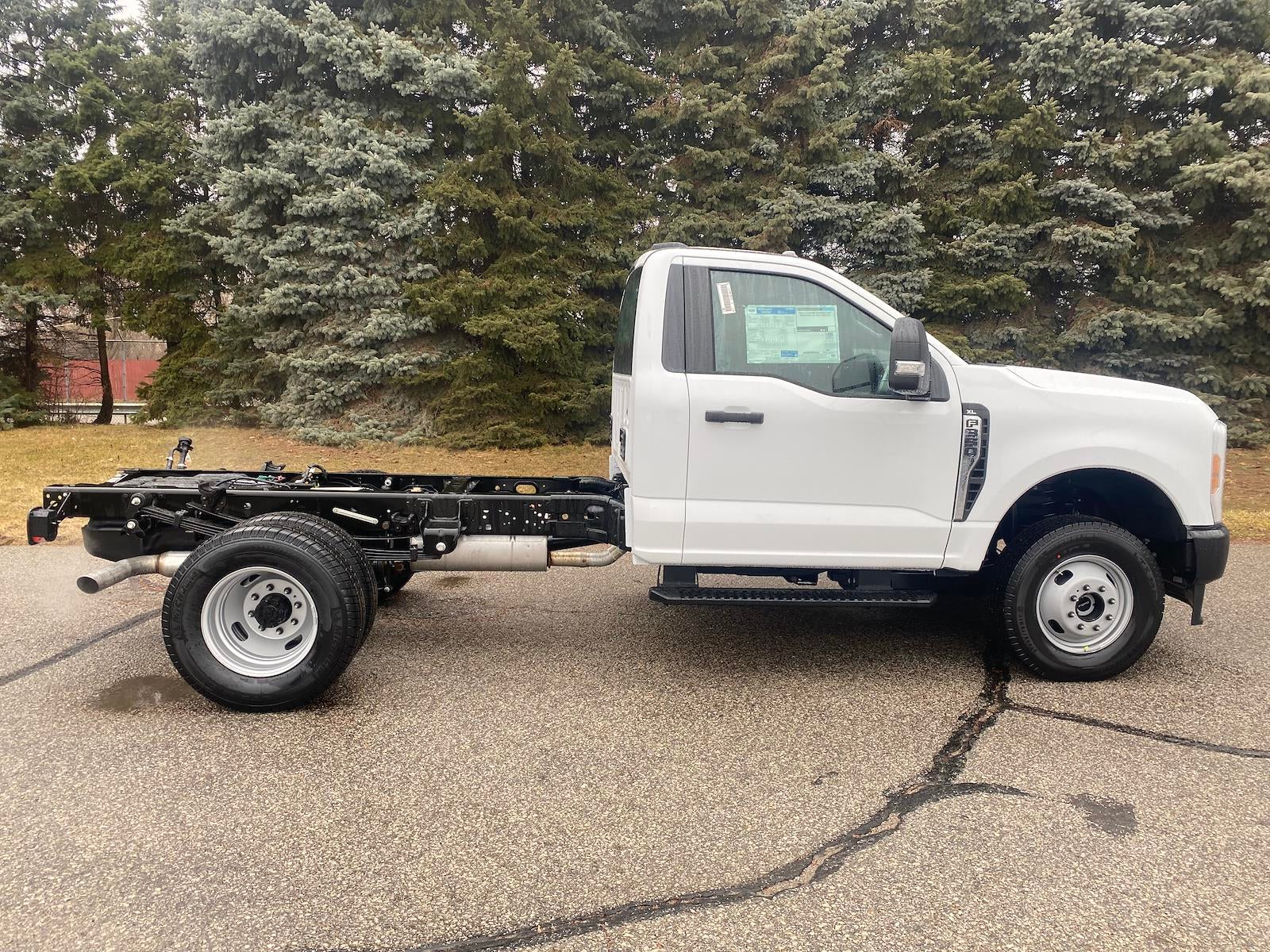 2026 Ford F-350SD XL DRW