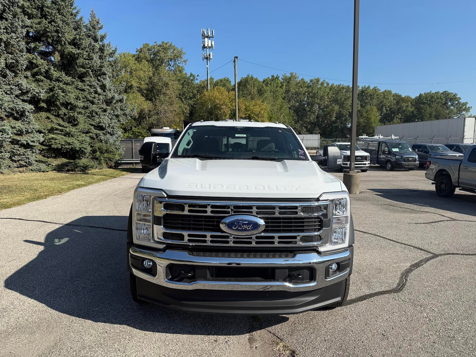 2026 Ford Super Duty F-550 DRW XL