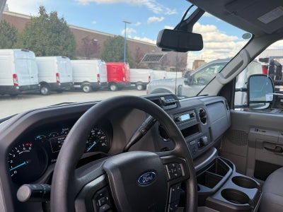 2026 Ford E-Series Cutaway E-350 SRW