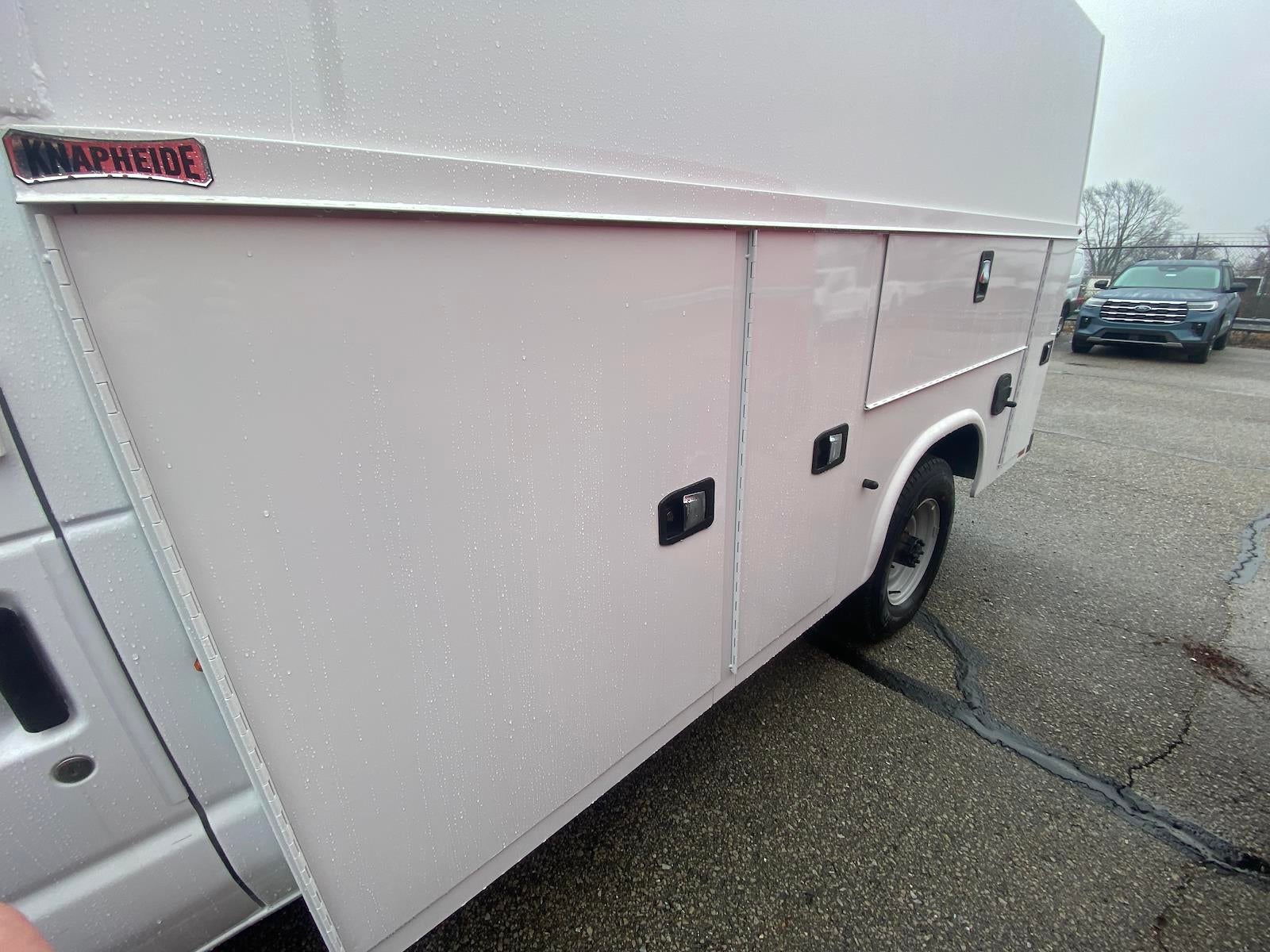 2026 Ford E-350SD Base Cutaway