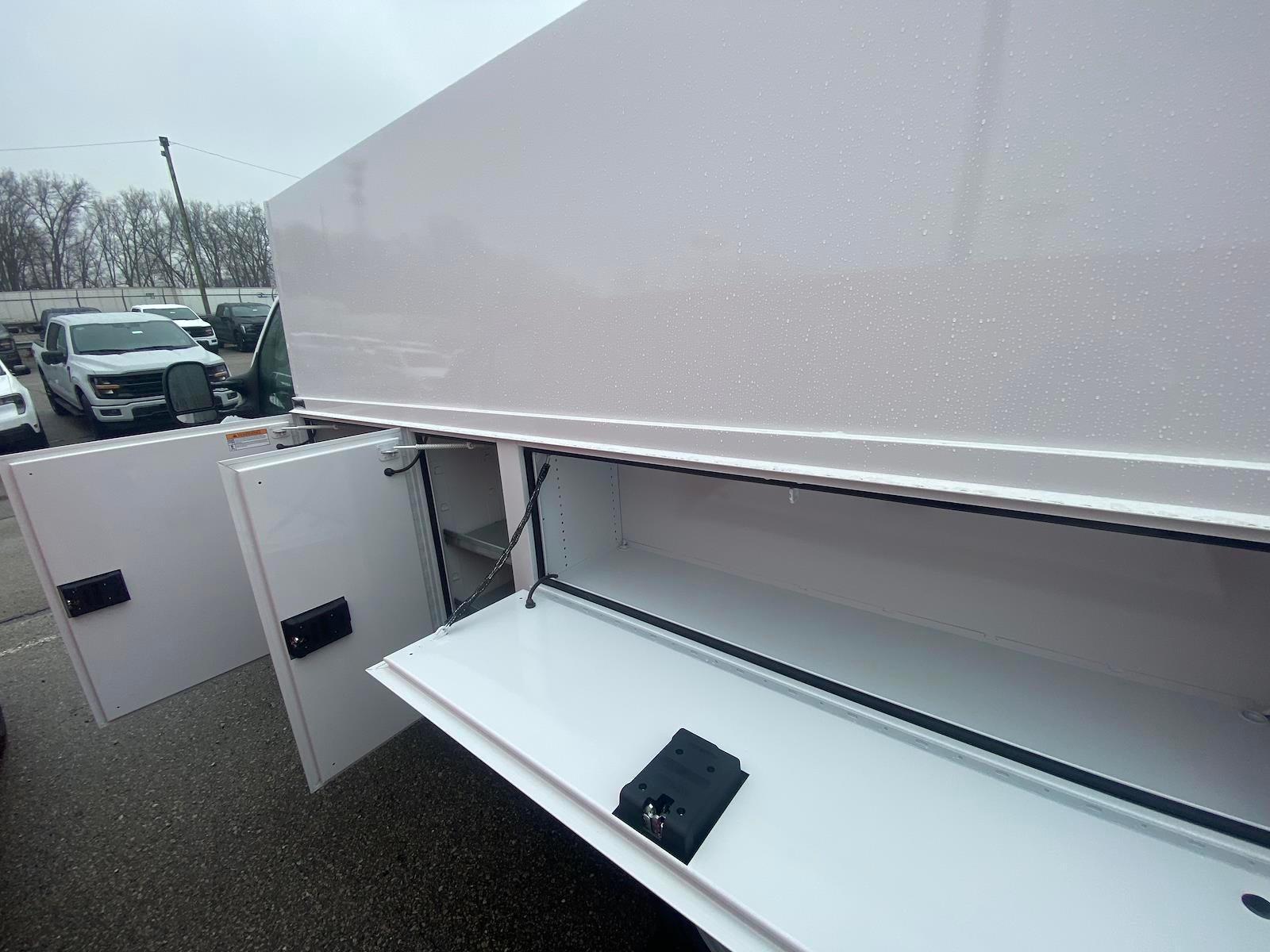 2026 Ford E-350SD Base Cutaway