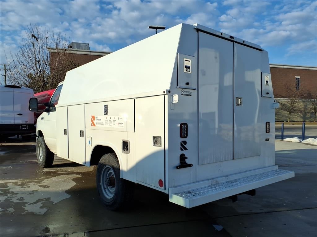 2026 Ford E-Series Cutaway E-350 SD