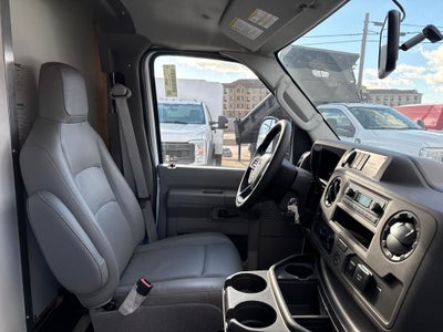 2025 Ford E-350SD Base Cutaway