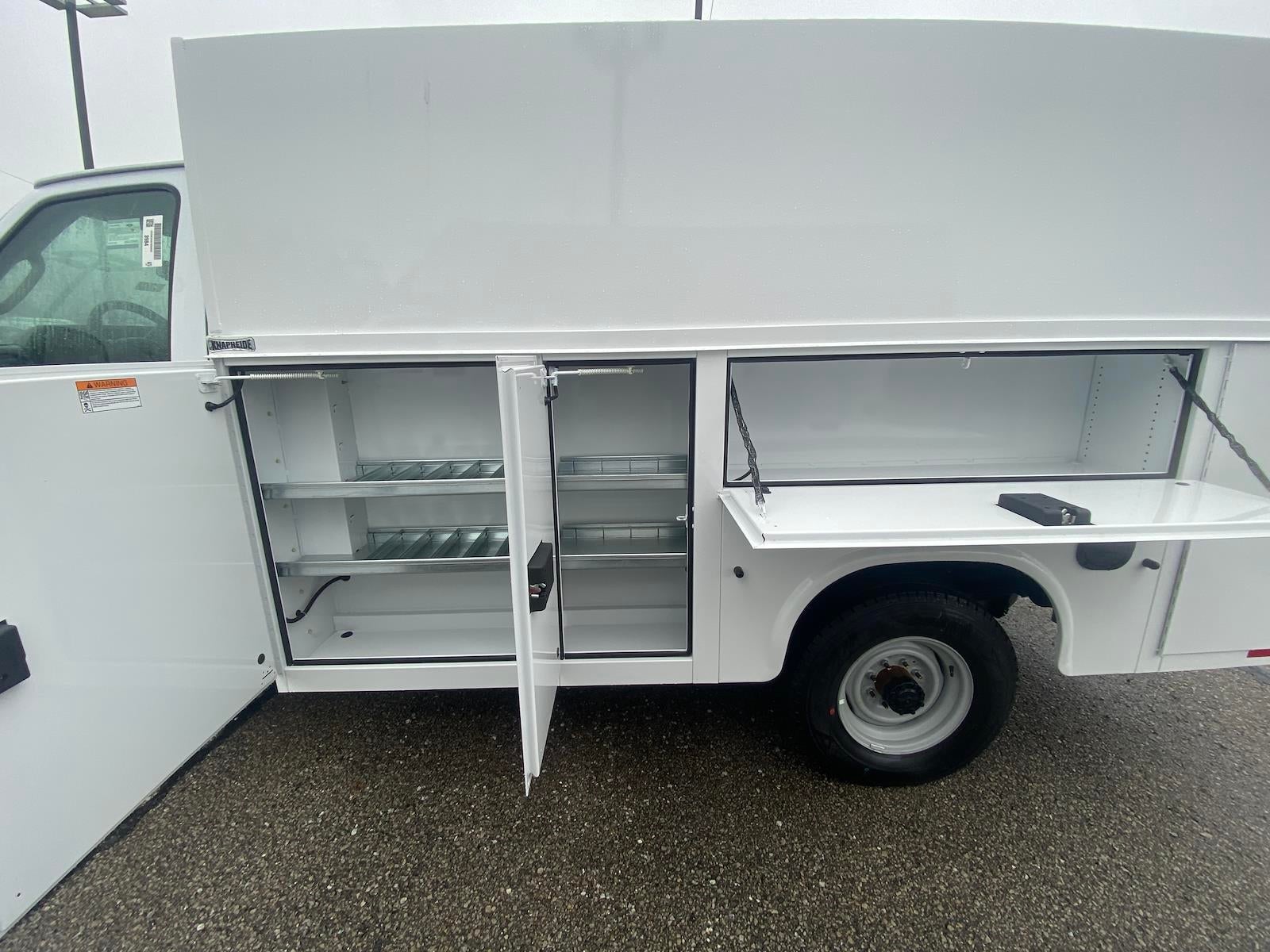 2026 Ford E-350SD Base Cutaway