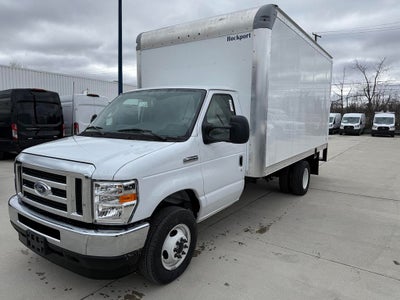 2025 Ford E-350SD Base Cutaway