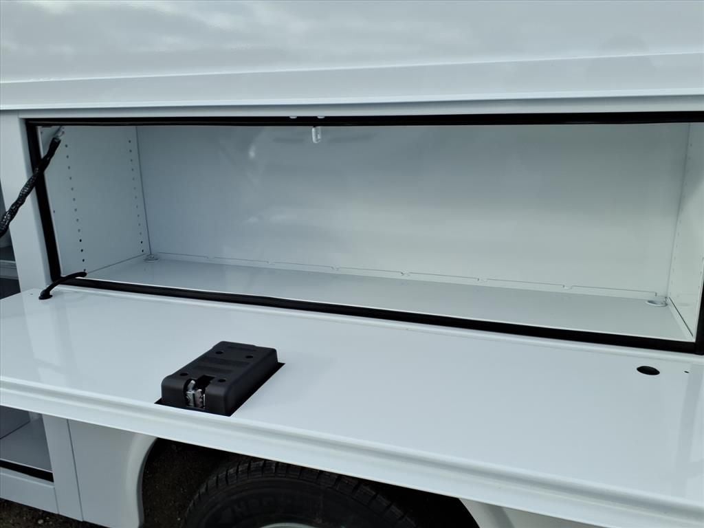 2026 Ford E-350SD Base Cutaway