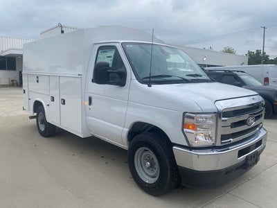 2027 Ford E-350SD Base Cutaway