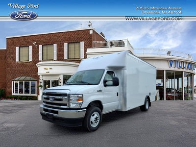 2027 Ford E-450SD Base