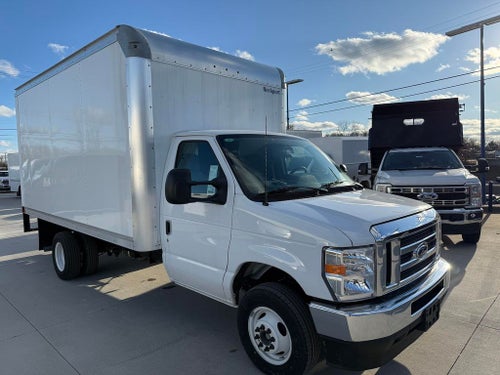 2025 Ford E-450SD Base