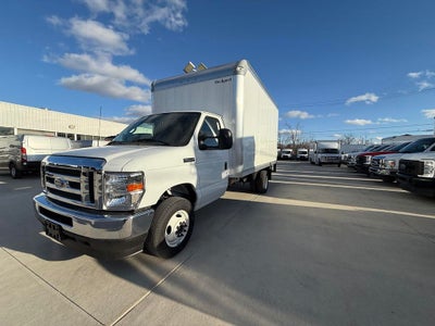2025 Ford E-450SD Base