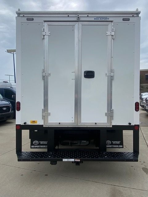 2027 Ford E-450SD Base DRW