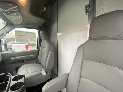 2026 Ford E-Series Cutaway E-450 DRW
