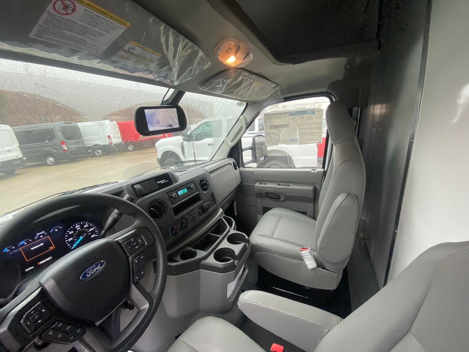 2026 Ford E-Series Cutaway E-450 DRW