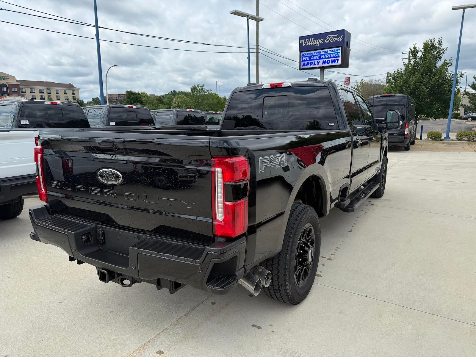 2025 Ford Super Duty F-250 SRW LARIAT