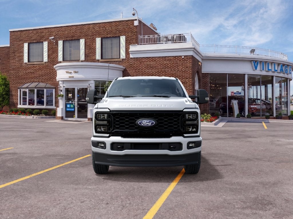 2027 Ford F-350SD XLT