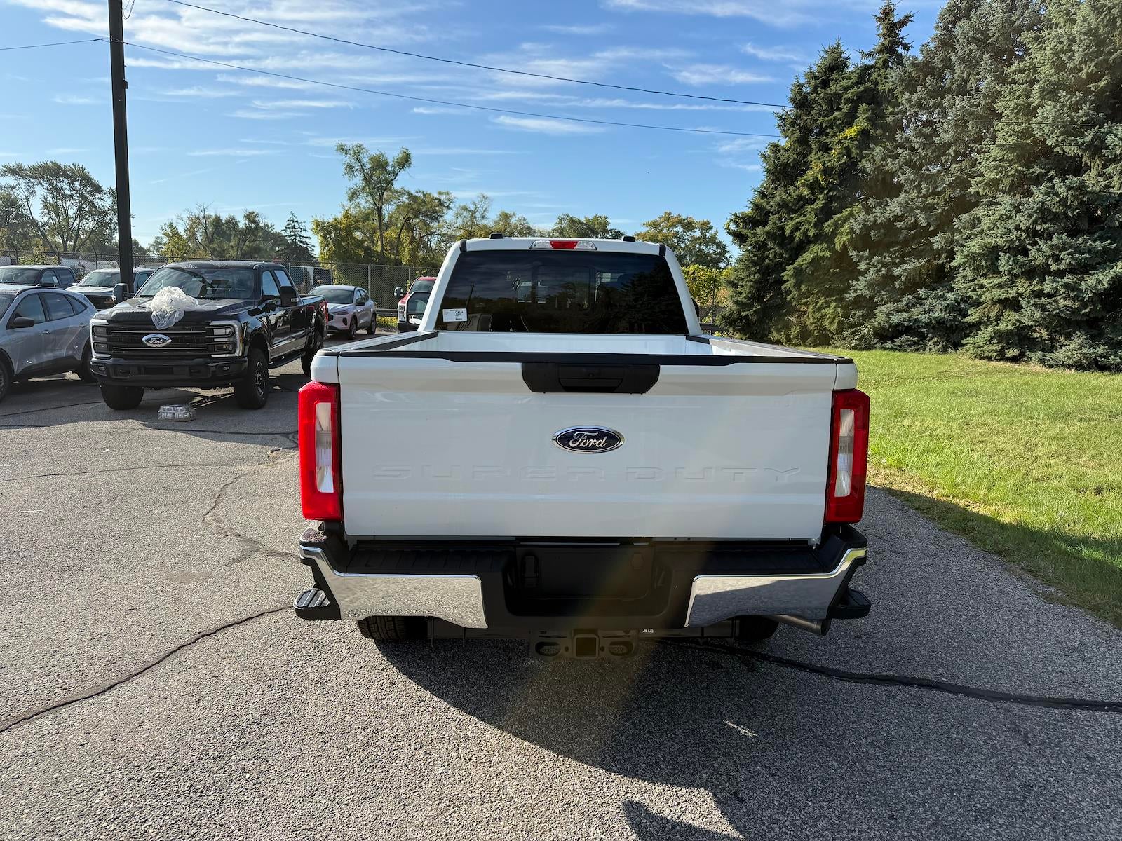 2026 Ford Super Duty F-350 SRW XLT