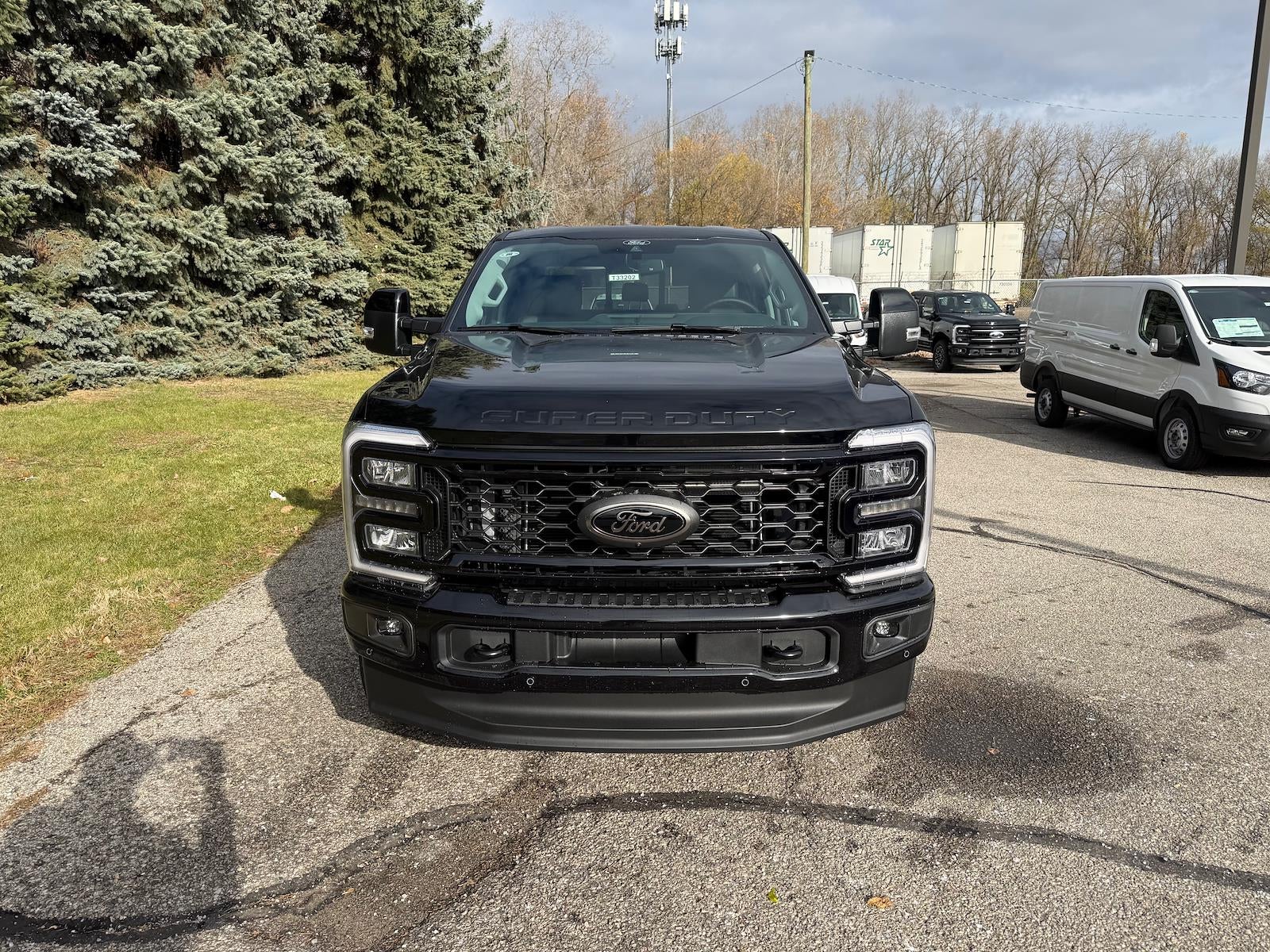 2026 Ford Super Duty F-350 SRW LARIAT