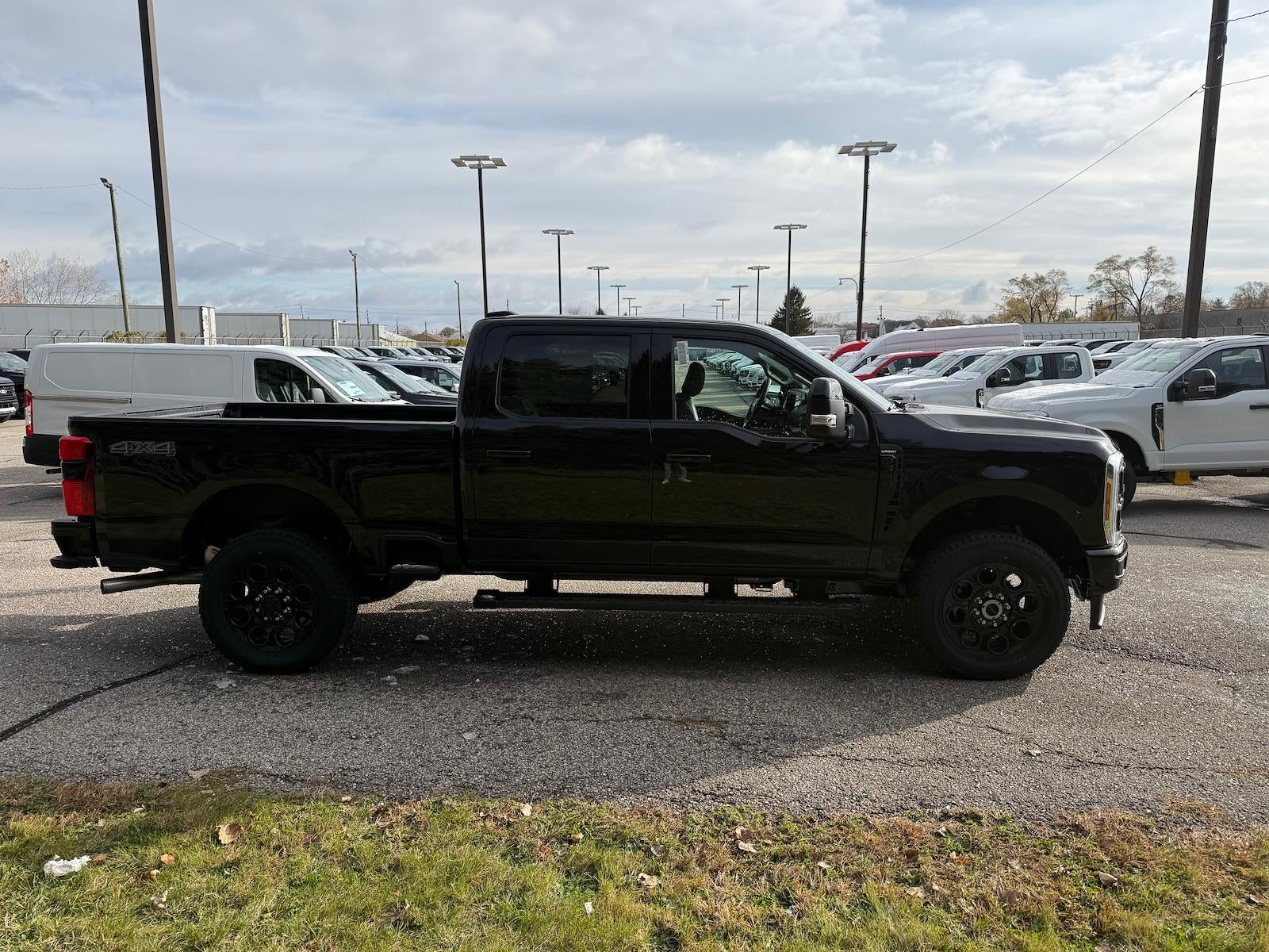 2026 Ford Super Duty F-350 SRW LARIAT