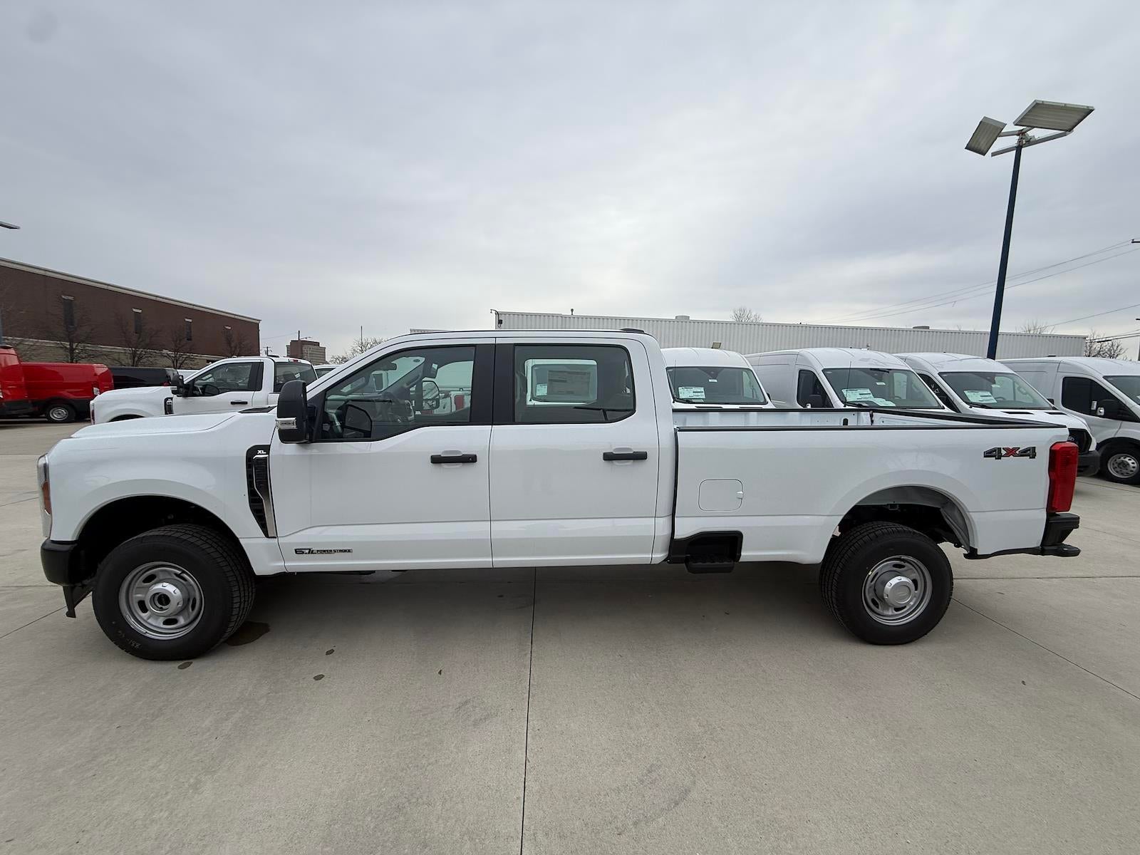 2026 Ford Super Duty F-350 SRW XL