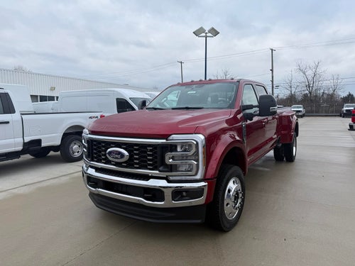 2026 Ford Super Duty F-450 DRW LARIAT