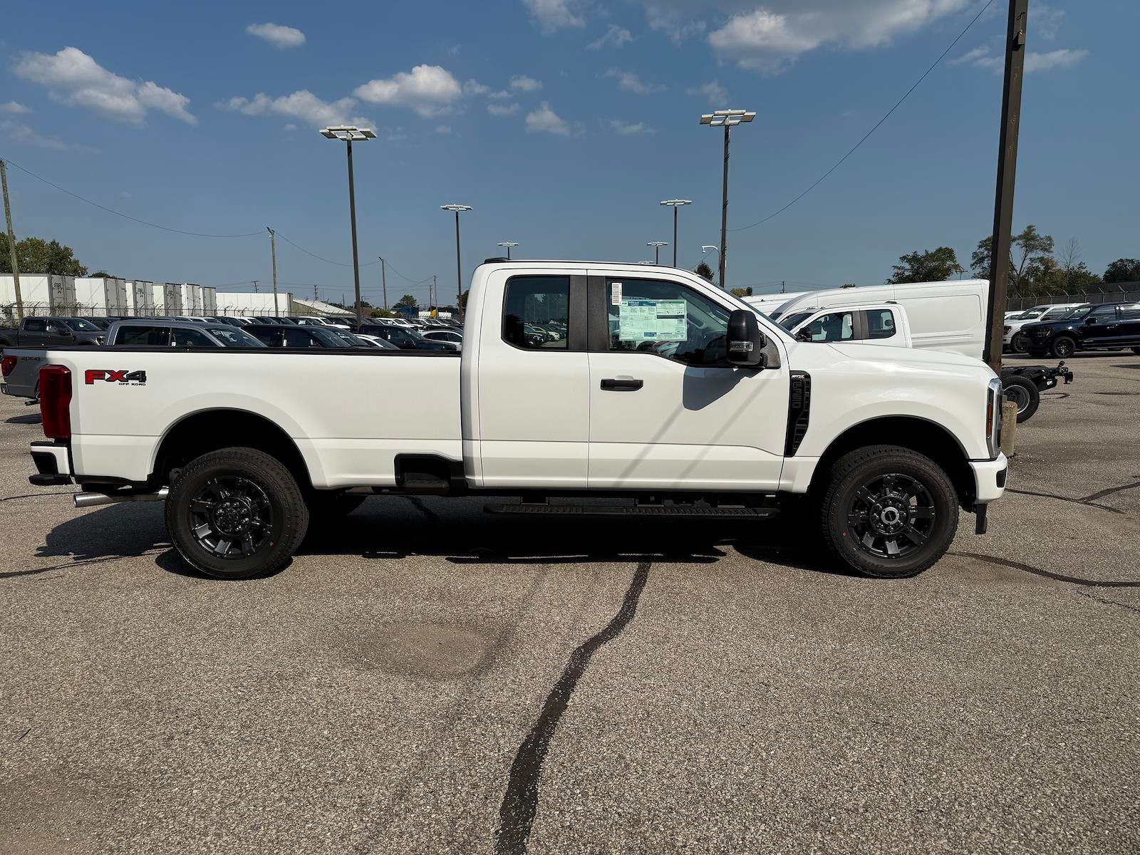 2026 Ford Super Duty F-350 SRW XL
