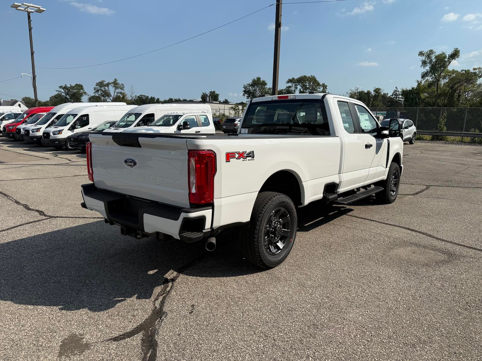 2026 Ford Super Duty F-350 SRW XL