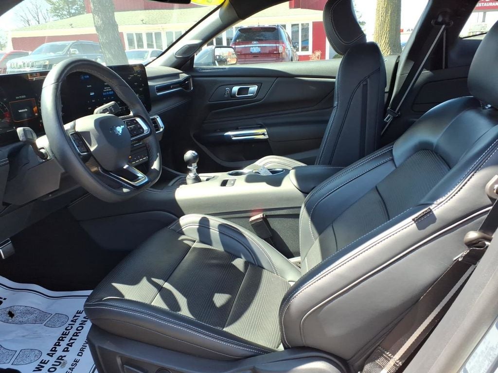 2025 Ford Mustang GT Premium