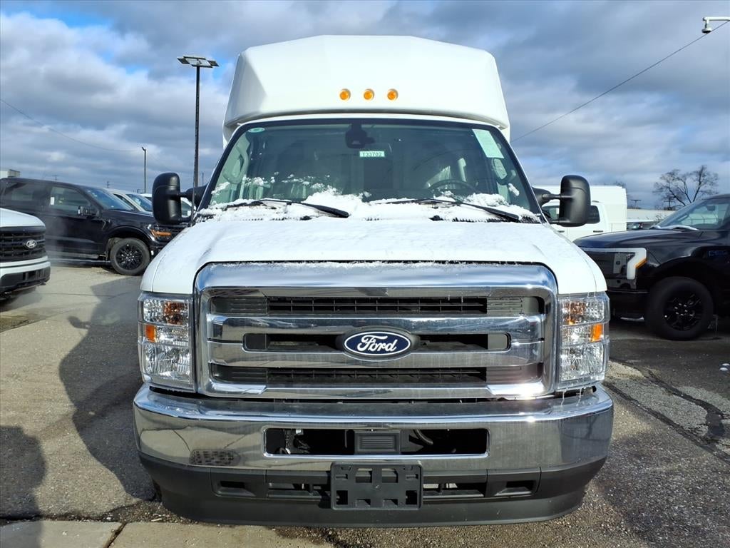 2026 Ford E-Series E-350 SD