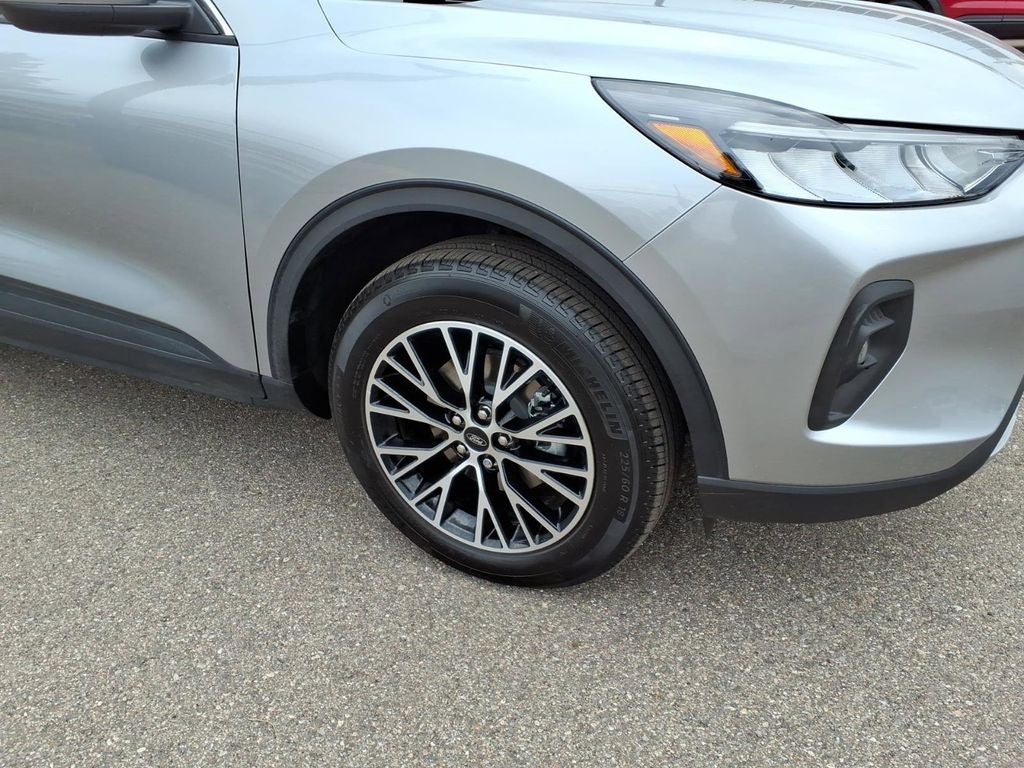 2023 Ford Escape Plug-In Hybrid Base