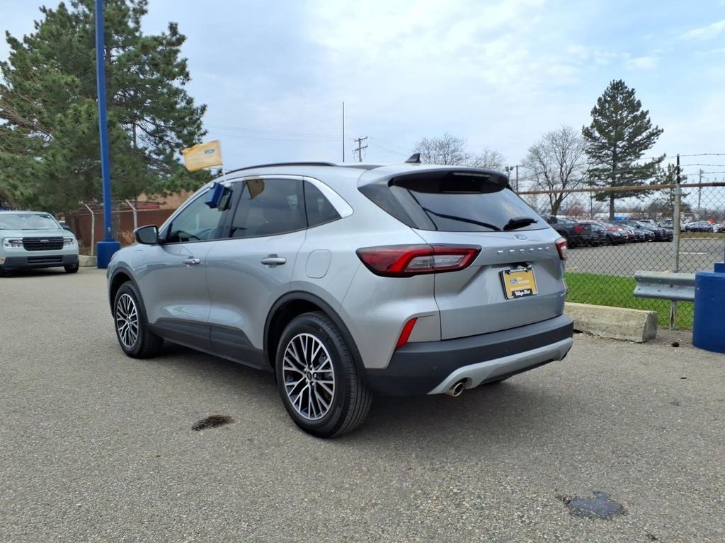 2023 Ford Escape Plug-In Hybrid Base