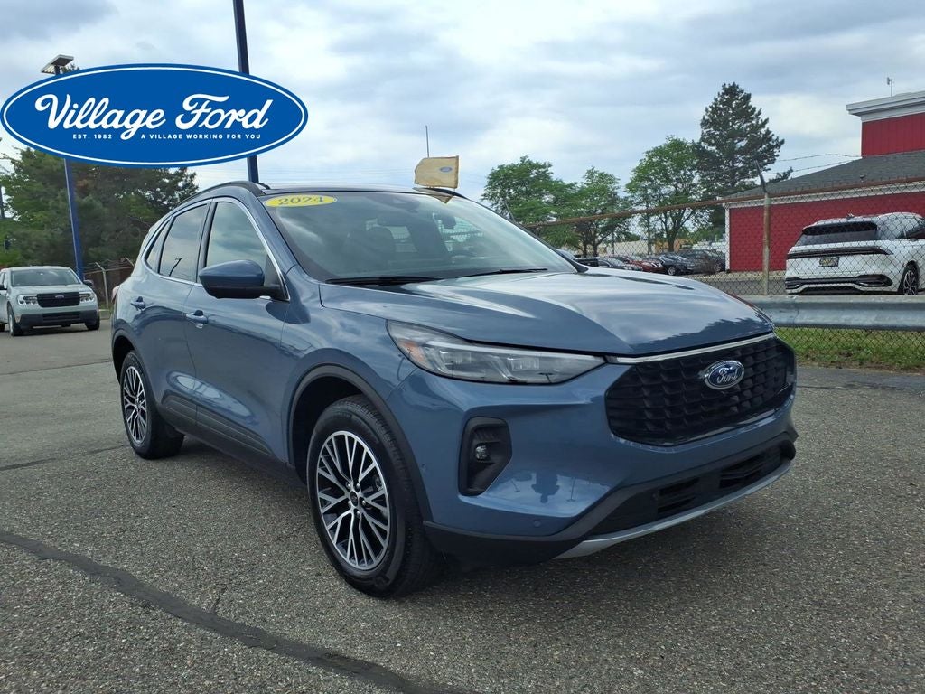 2024 Ford Escape Plug-In Hybrid Base