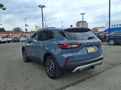 2024 Ford Escape Plug-In Hybrid Base